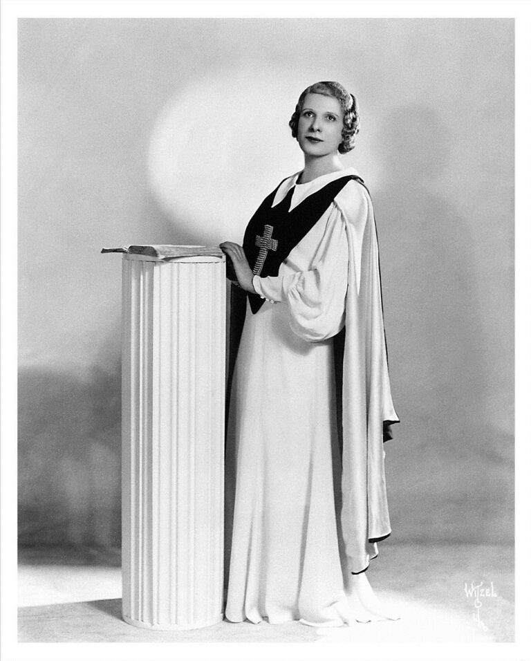 Portrait of evangelist Aimee Semple McPherson, photographed by Albert Witzel around 1922.